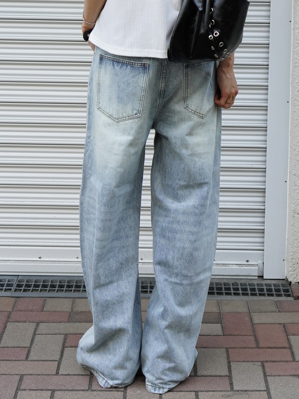 chiiです。 東京店WEB限定受注制【Chikashitsu +】barrel leg jeans | OUR