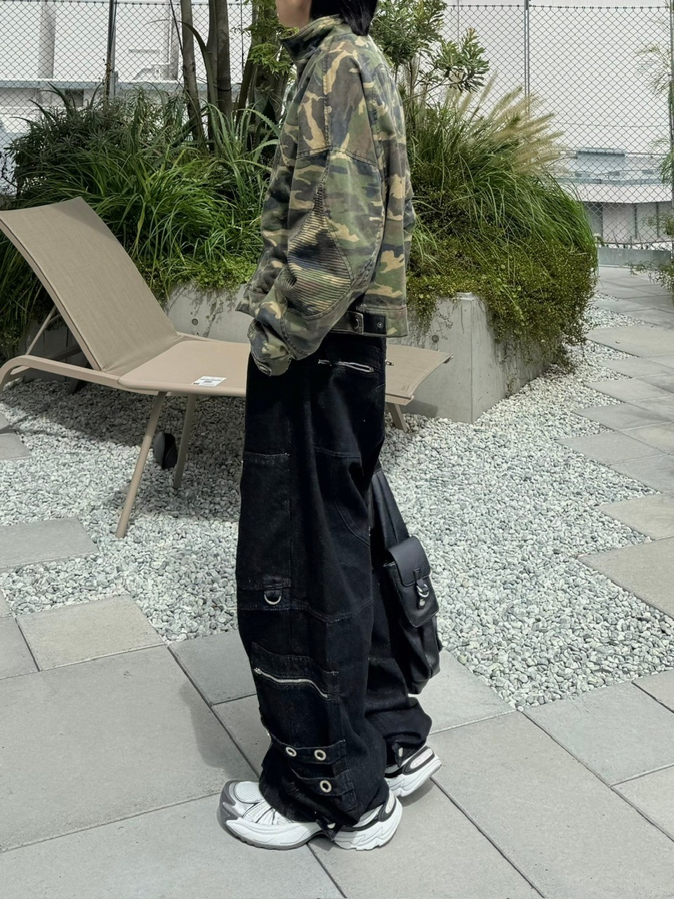 【Chikashitsu +】steel ring denim cargo Chikashitsu + Steel Ring Denim Cargo