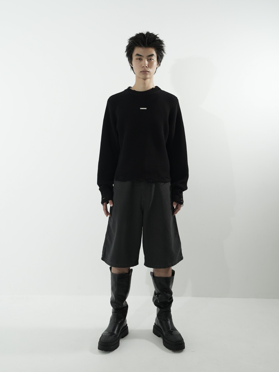 新品✨Mediam Deformation knit tops ブラック IZU - DRAPE CUFFS SMOOTH KNIT TOP – HARUNOBUMURATA