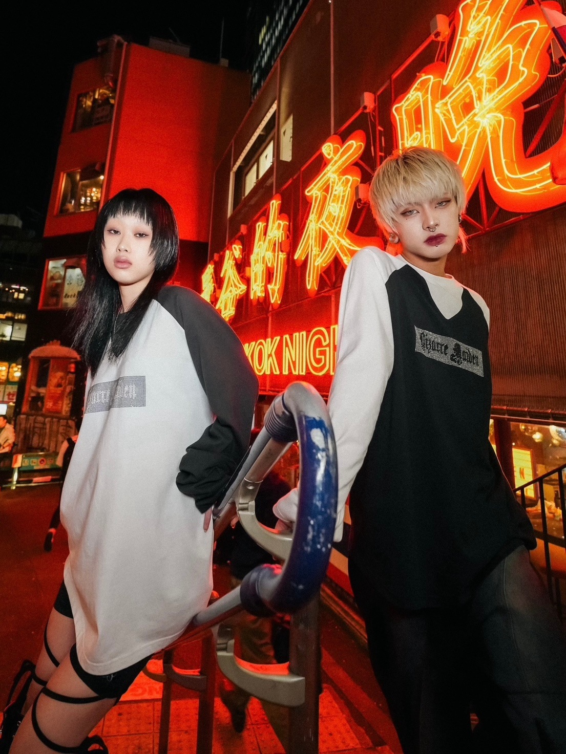 Bizarre Maiden ビザール メイデン ラインストーン ロゴ ラグラン Bizarre Maiden】rhinestone logo raglan tee (2color