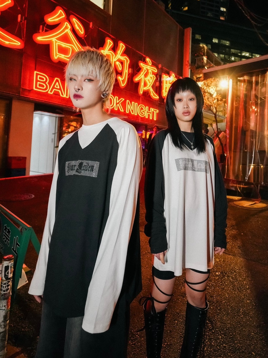 Bizarre Maiden ビザール メイデン ラインストーン ロゴ ラグラン セール】【Bizarre Maiden】rhinestone logo raglan tee