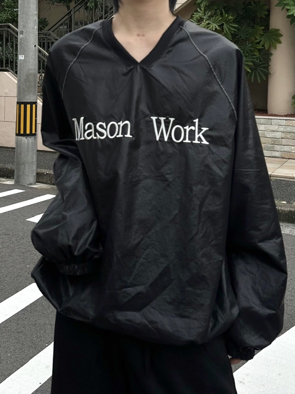 【LUV CODE】coating v neck top (2color)