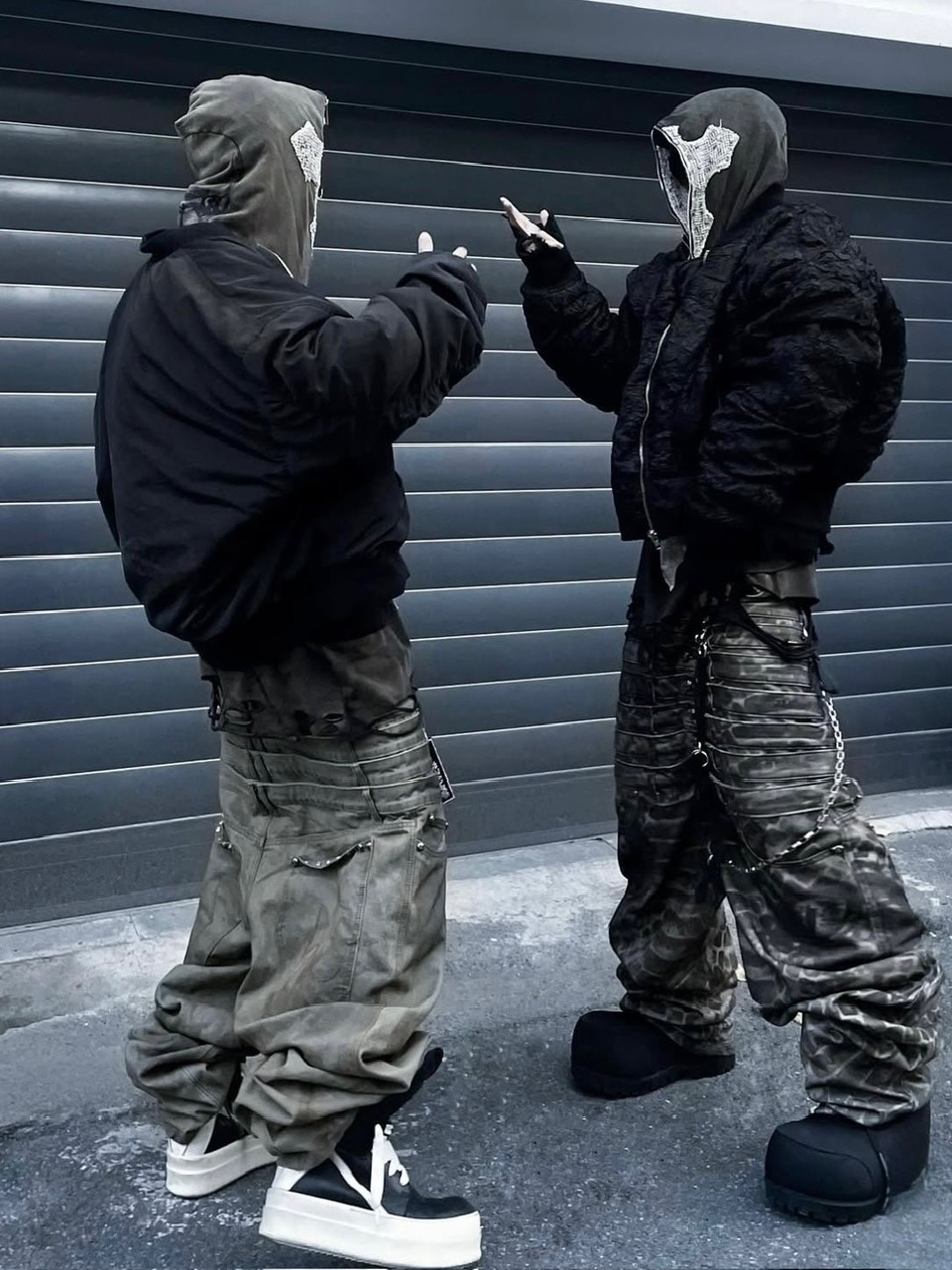 UNIZ】8 Backs J-Cut Pants / 【ユニズ】ダーティーライクレイヤード