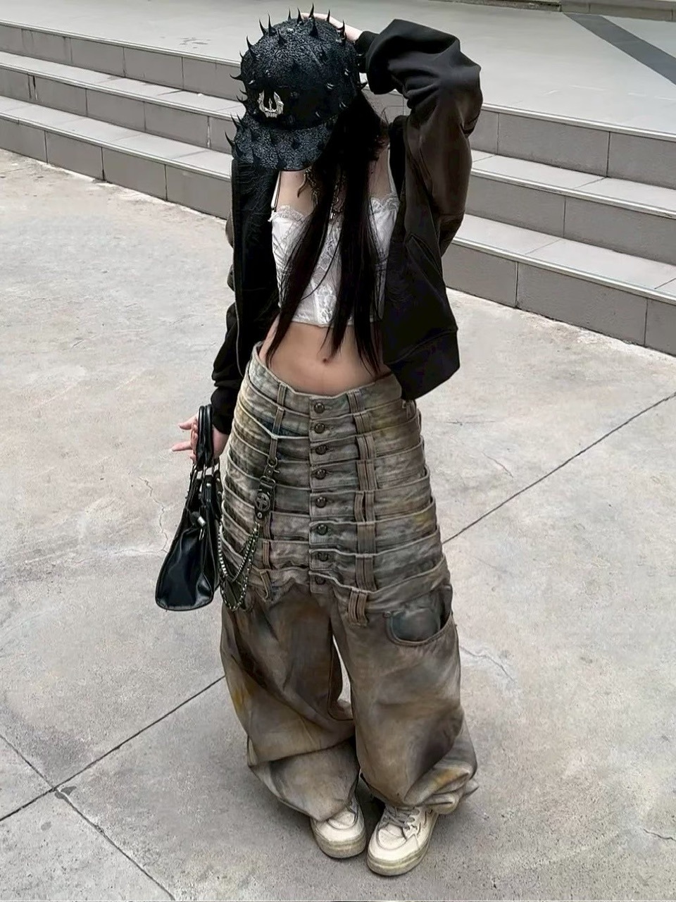 【UNIZ】8 Backs J-Cut Pants / 【ユニズ】ダーティーライクレイヤードバルーンデニムパンツ