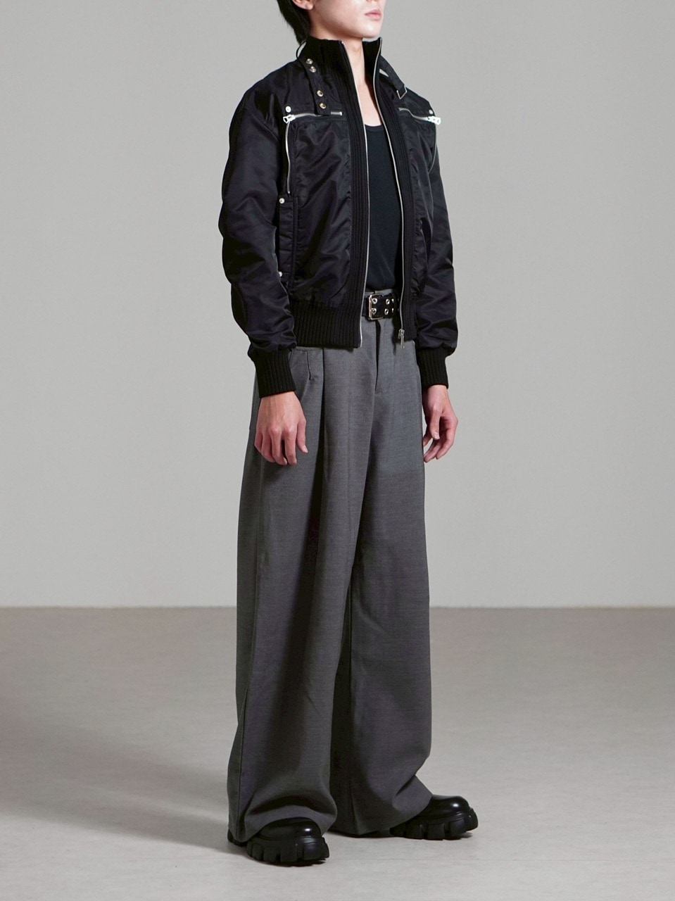 受注制【Chikashitsu +】zip up design bomber blouson