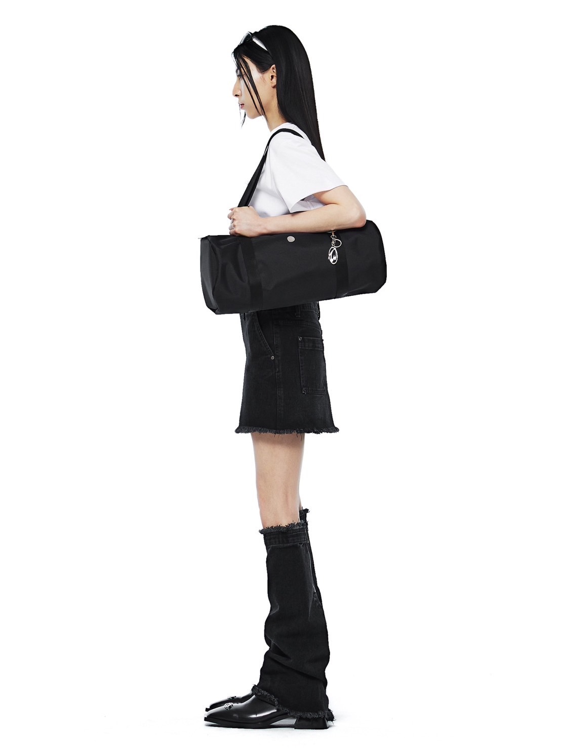 MORE THAN BLACK】CUT OFF DENIM SKIRT | OUR BRAND,MORE THAN