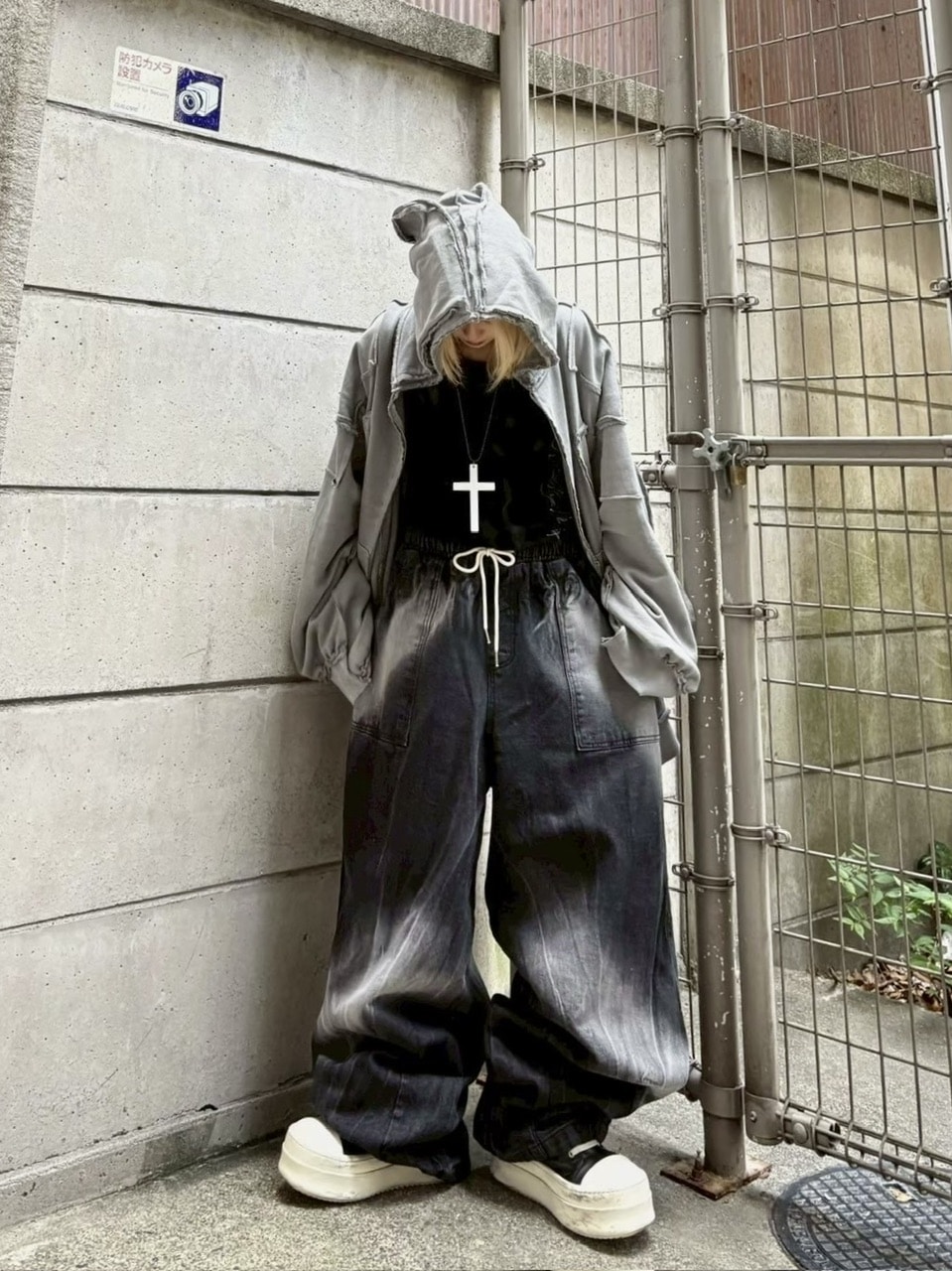 受注制【Never mind the XU】washde ballon denim pants / 【エックスユードッグ】ウォッシュドバルーンデニムパンツ