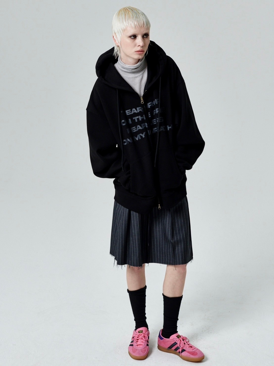 【runningHIGH】LETTERING ZIP UP HOODIE