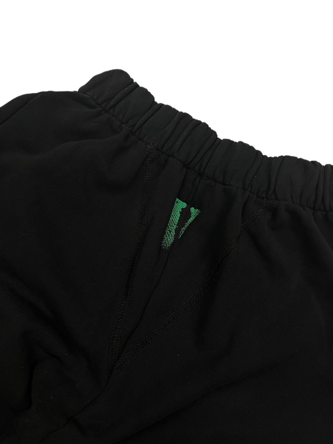 【VLONE】Heavy Metal Oz. Sweatpants (oversized) / 【ヴィーローン】オーバーサイズプリントスウェットパンツ