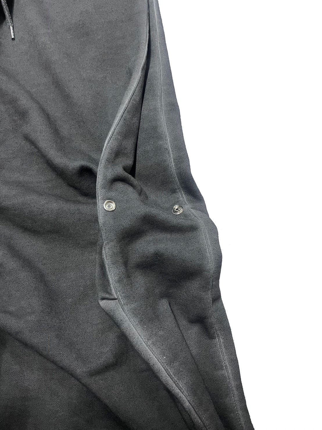 【DIG YOUR OWN GRAVE】Spray coating sweat pants