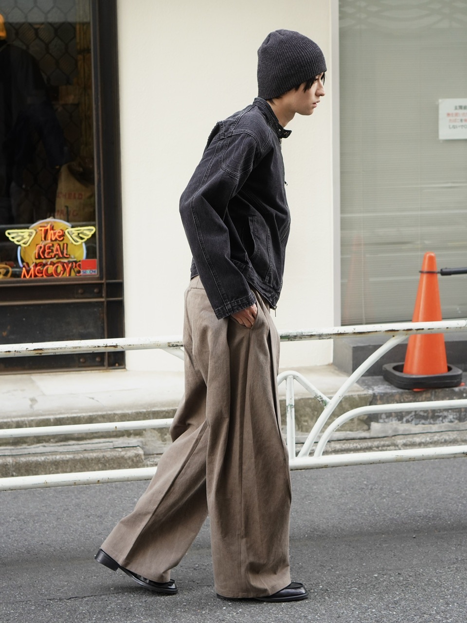 東京店WEB限定受注制【Chikashitsu +】cropped wool zip jacket (3color)