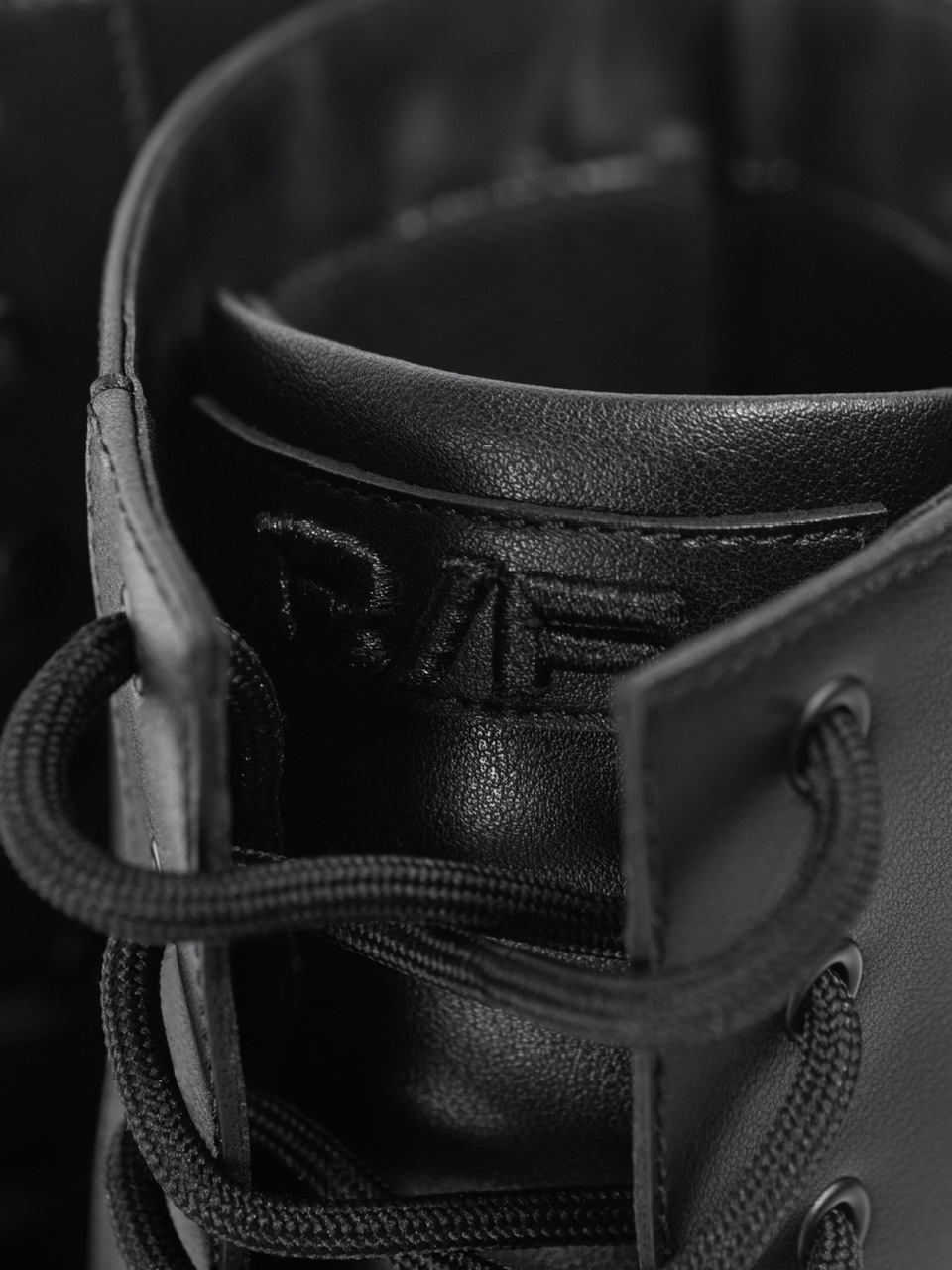 靴 R/F 1.0 IRONCLAD BEETLEPU BOOTS-MID TOP F.V.V.O】R/F 1.0 IRONCLAD BEETLEPU BOOTS - MID TOP | OUR