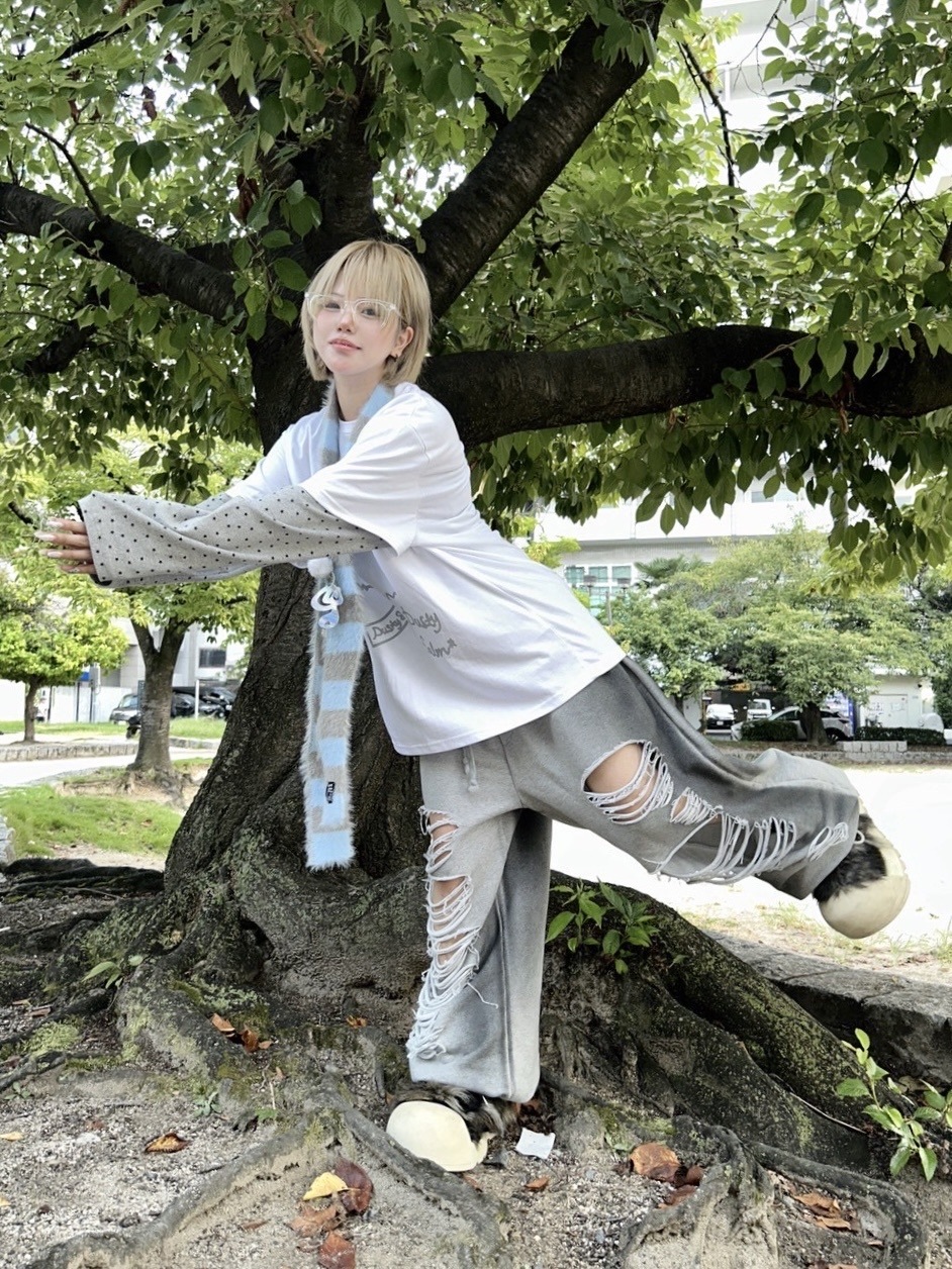 受注制【Never mind the XU】dirty damage sweat pants