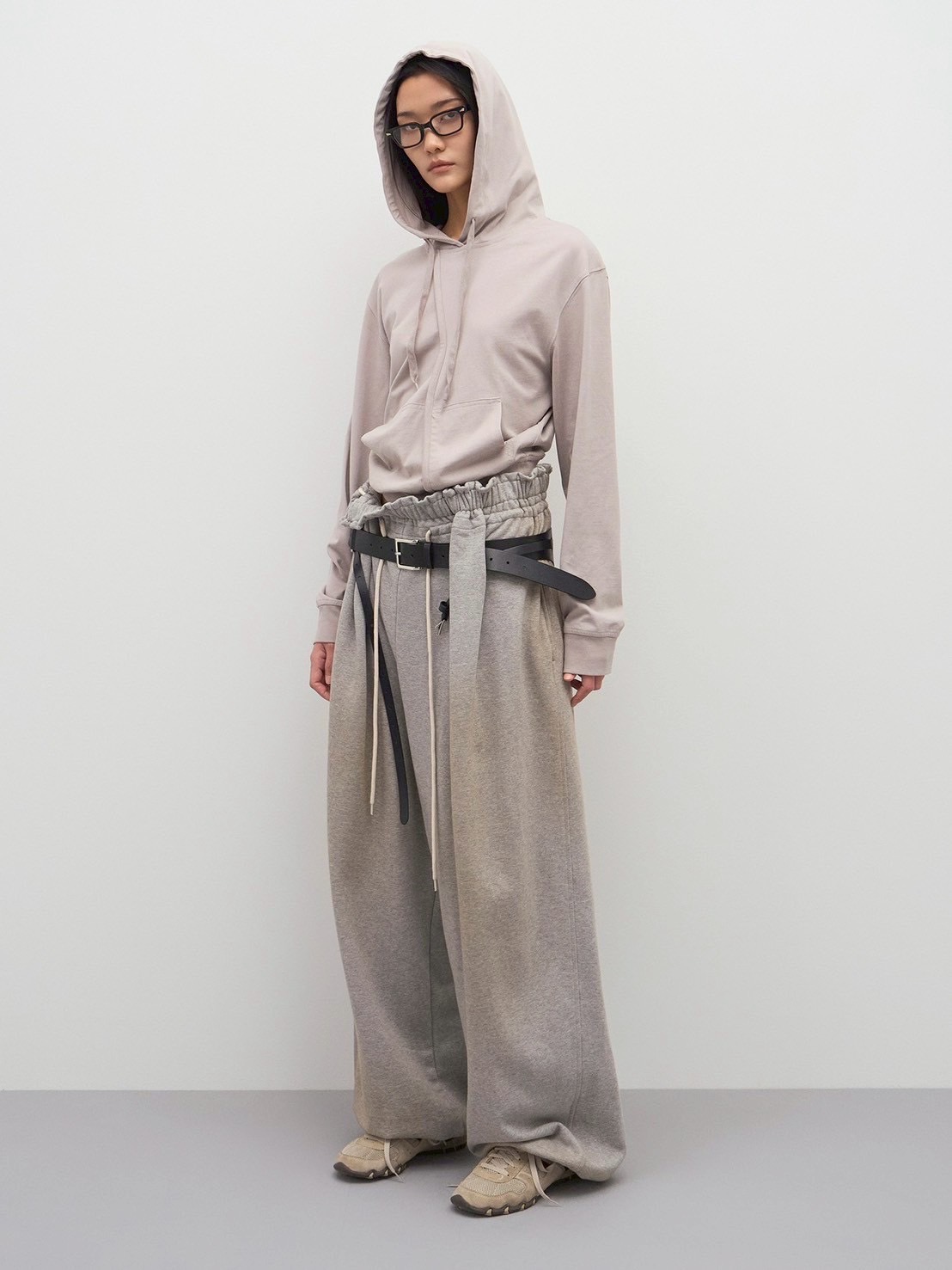 【LCDC】SPRAY WASHED PLEATS DETAIL TROUSERS / 【エルシーディーシー・ティーエム】スプレーウォッシュプリーツディティールスウェットパンツ