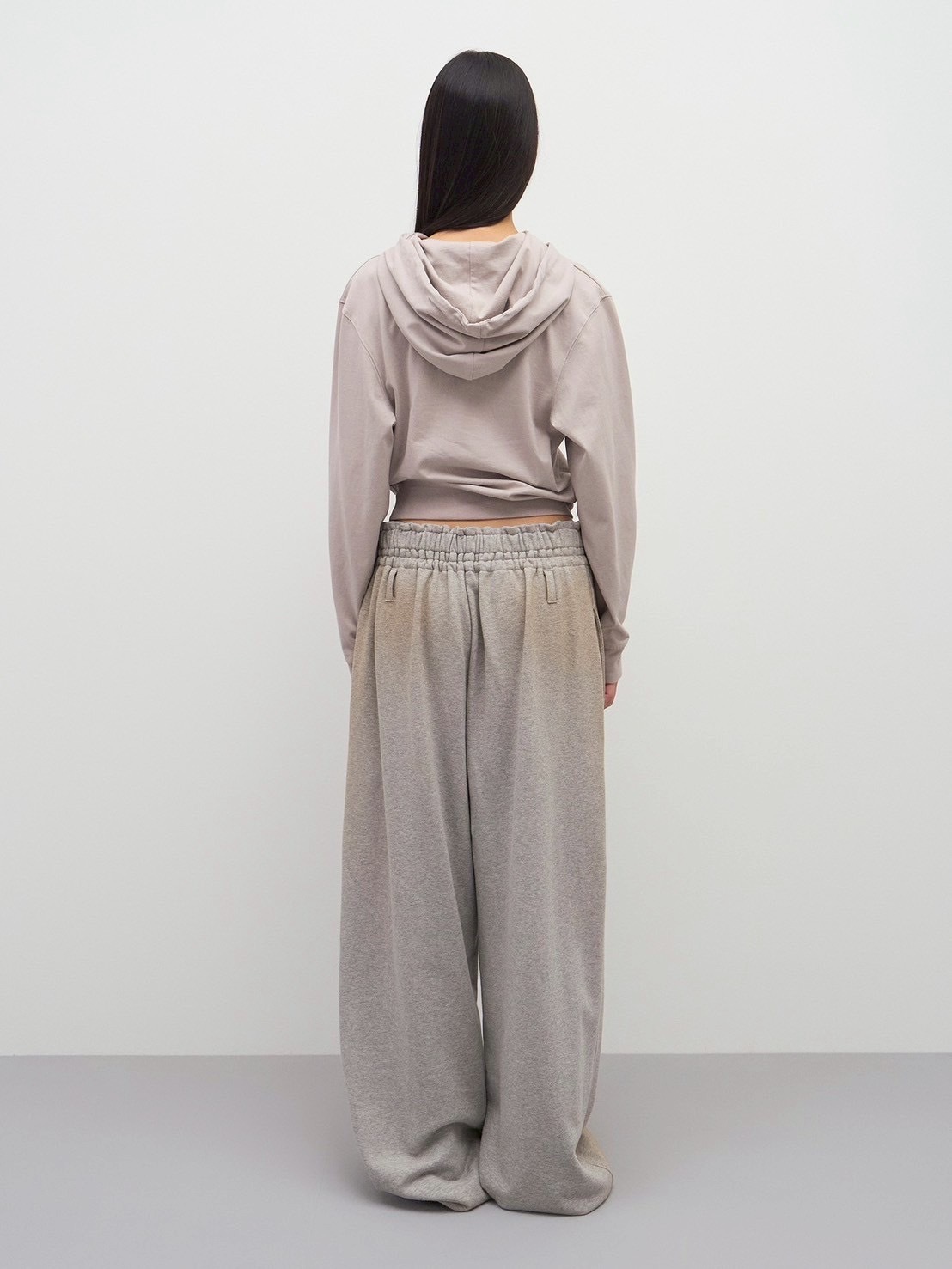 【LCDC】SPRAY WASHED PLEATS DETAIL TROUSERS / 【エルシーディーシー・ティーエム】スプレーウォッシュプリーツディティールスウェットパンツ