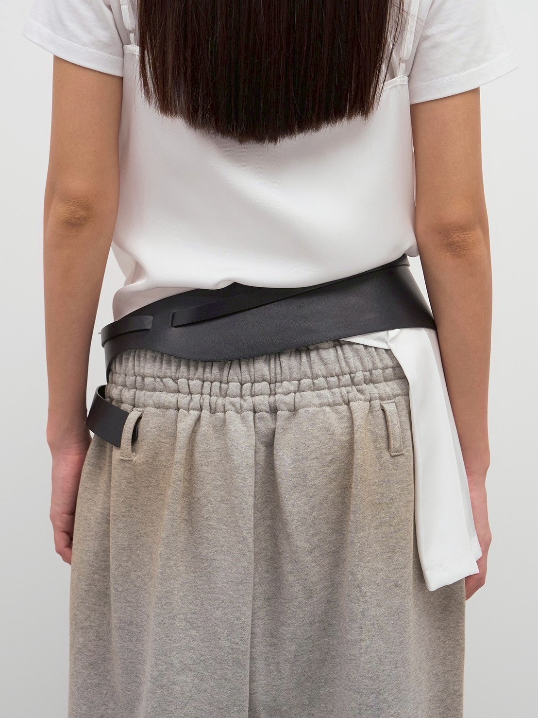 【LCDC】SPRAY WASHED PLEATS DETAIL TROUSERS / 【エルシーディーシー・ティーエム】スプレーウォッシュプリーツディティールスウェットパンツ