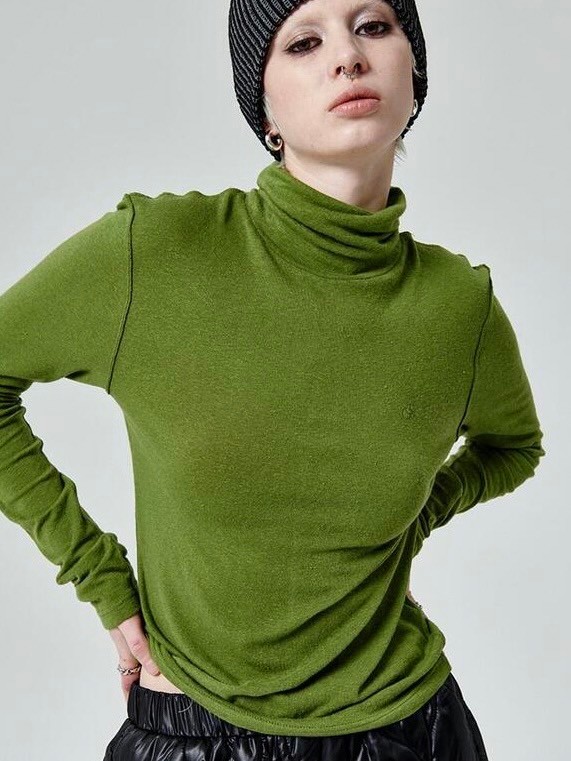 【runningHIGH】ANGORA GAUZE TURTLENECK TOP