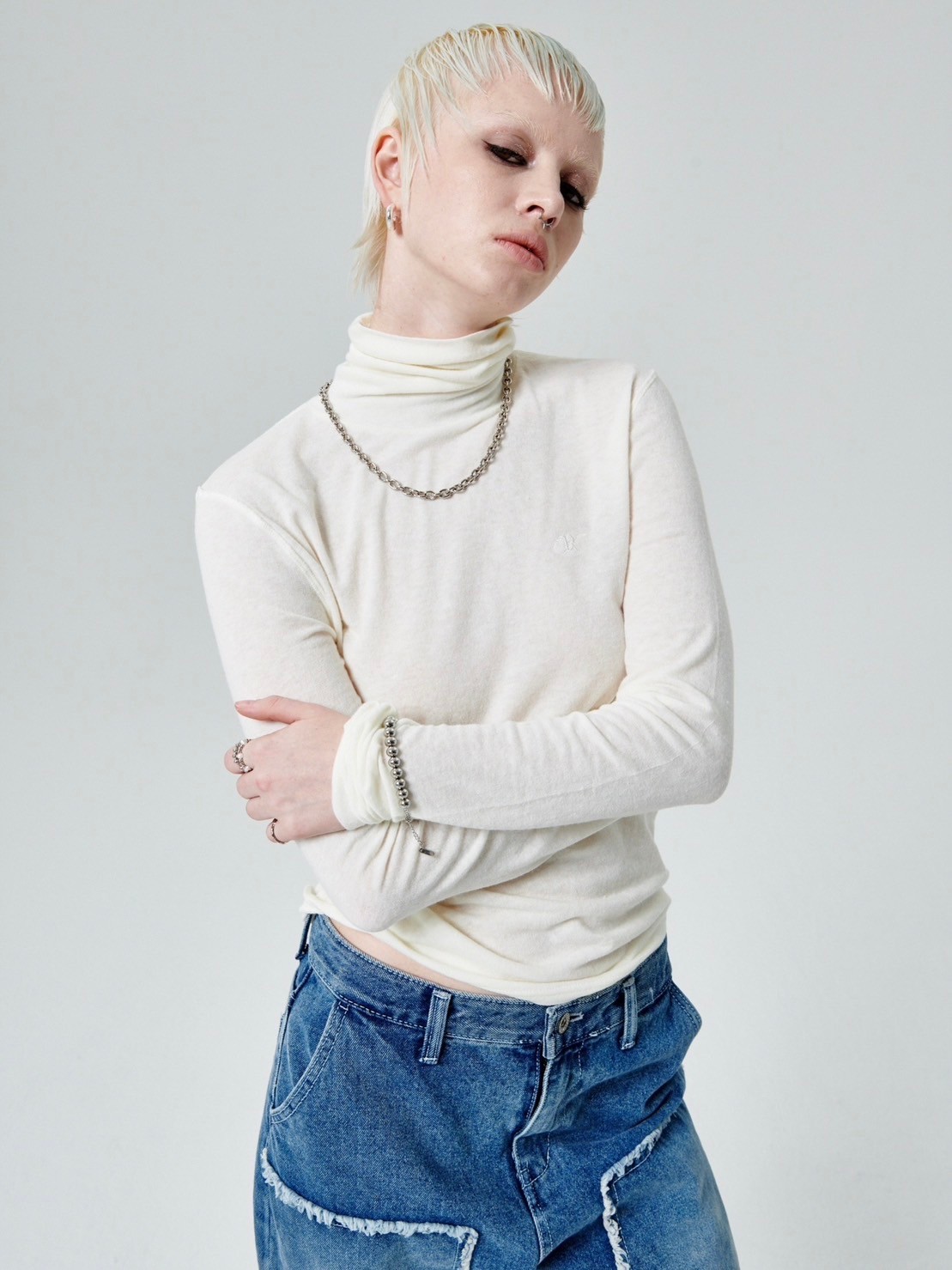 【runningHIGH】ANGORA GAUZE TURTLENECK TOP
