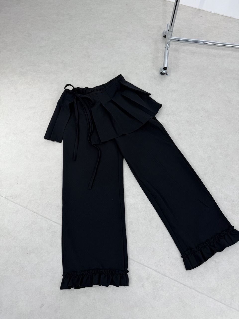 【Raucohouse】Deira skirt pants set Nerd out XU】pleats layered skirt pants set (2color) | OUR