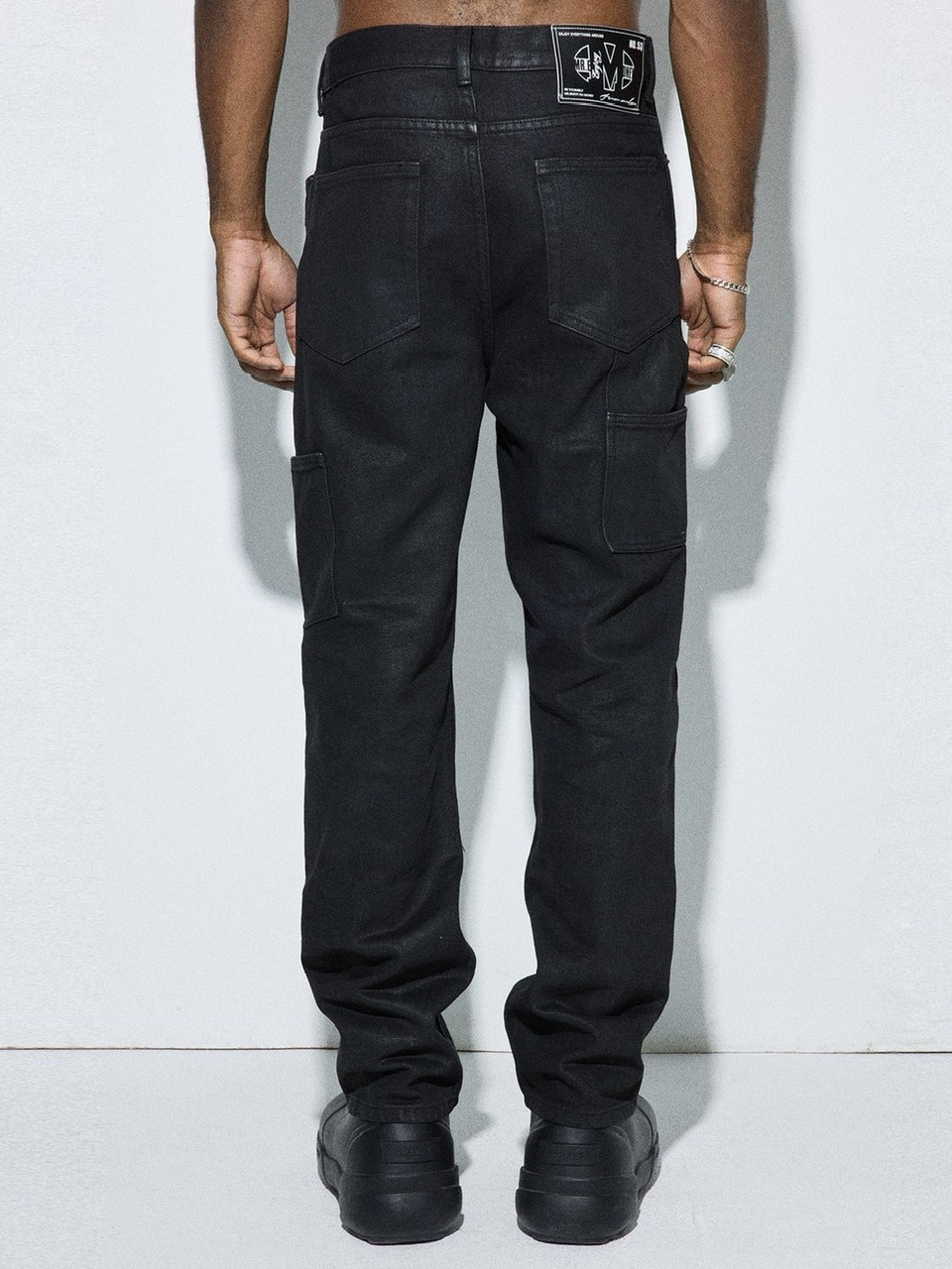 MR. ENJOY DA MONEY】FLAME METAL LABEL DENIM SUIT PANTS | OUR
