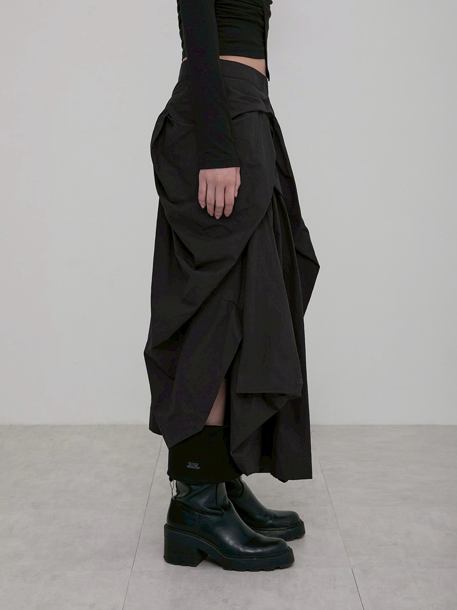 【FLAREUP】Asymmetrical Draped Layered Long Skirt / 【フレアアップ】アシンメトリードレープレイヤードロングスカート