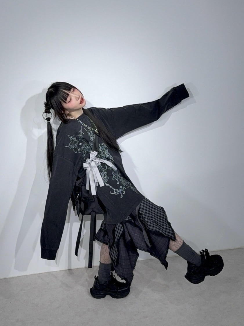 受注制【Nerd out XU】Chaos design long sleeve (2color) | OUR BRAND