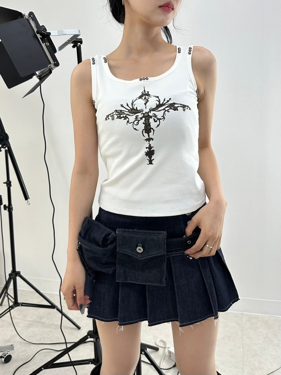 【XU DOG】studs cross print sleeveless (4color)