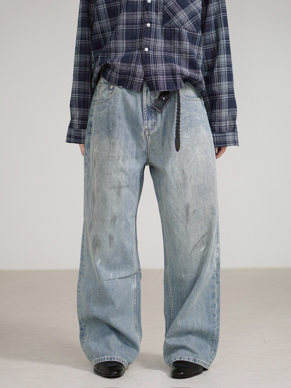 Chikashitsu +】dirty wash semi wide denim (2color