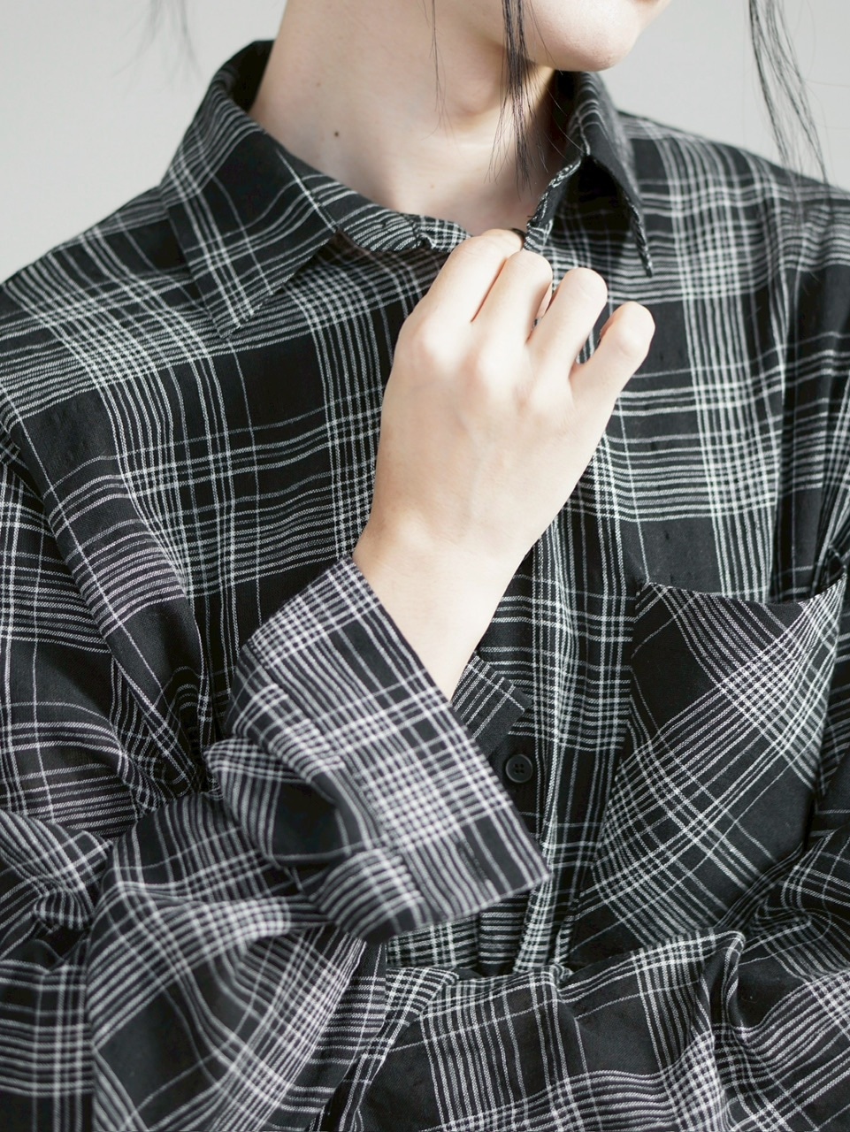 受注制【Chikashitsu +】cropped linen check shirt (3color
