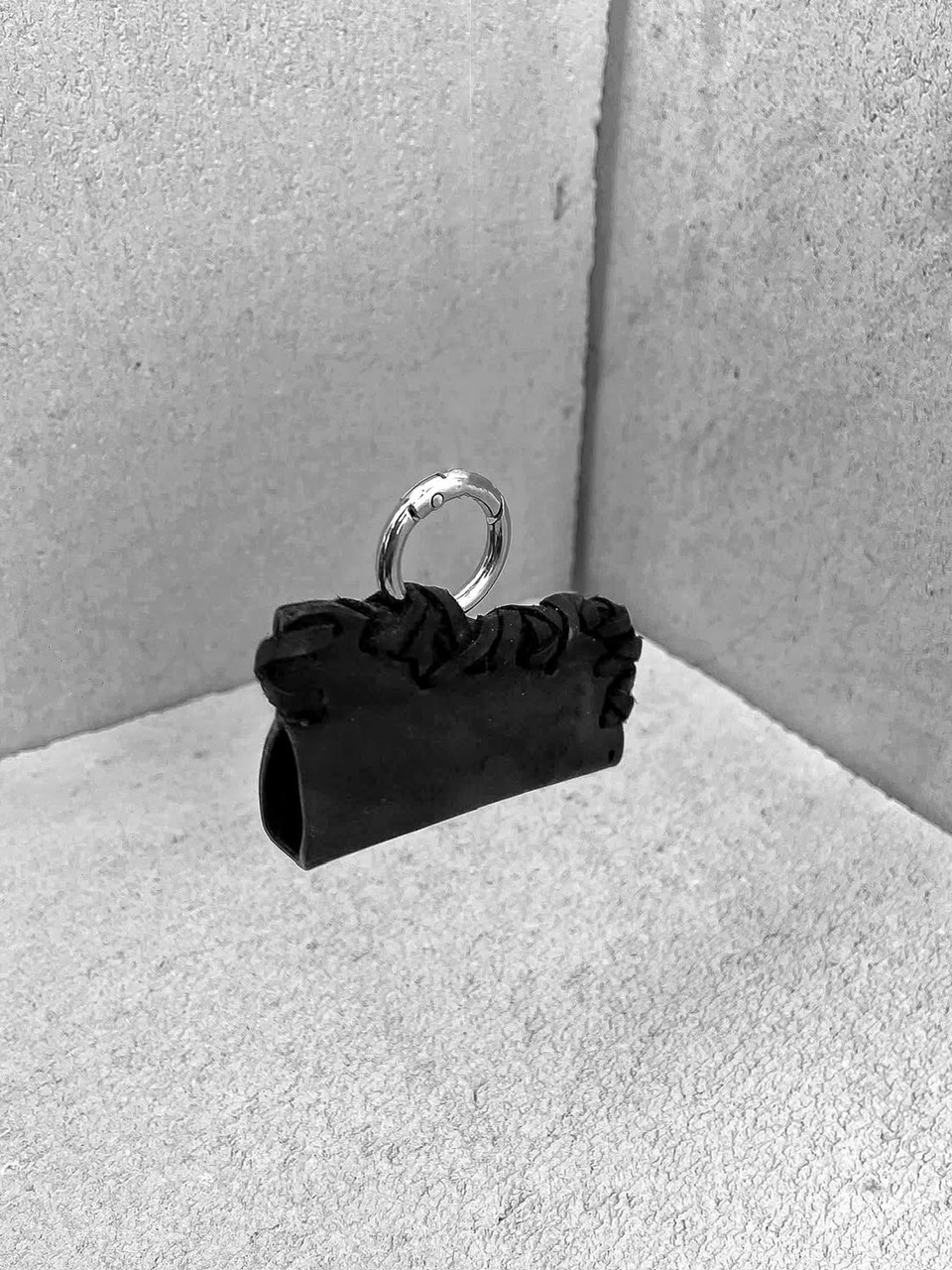 2/27 20:00再入荷【UNIZ】Leather Lighter Case / 【ユニズ】レザー