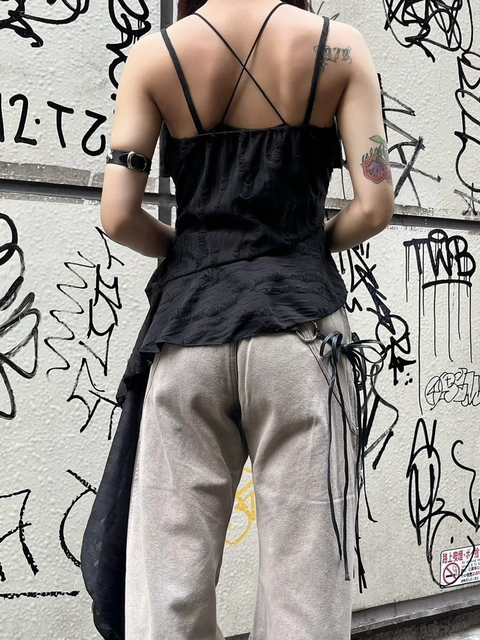 Dog Tag 薔薇 透かし GUESS DARYNA TOP ZIP SHOULDER BAG VG949318 cza