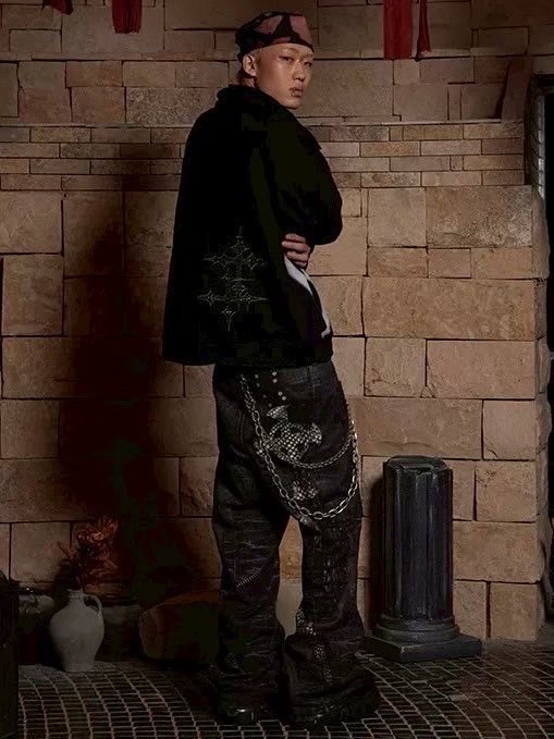 【DND4DES】GRAFFITI EMBROIDERED POLO HOODIE JACKET