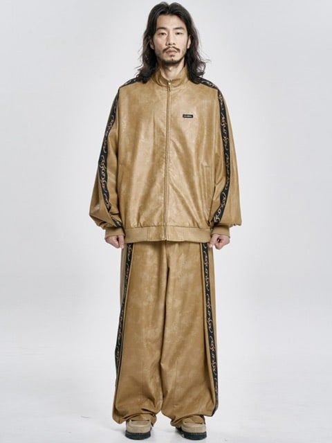 【AJO AJOBYAJO】24FW★ Vegan Leather One Tuck Track Pants AJOBYAJO】Vegan Leather One Tuck Track Pants | OUR BRAND