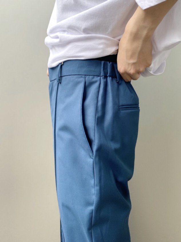 受注制【Chikashitsu +】center press flare pants (2color)