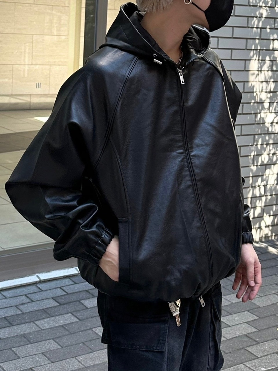 Chikashitsu +】fake leather hooded blouson (2color