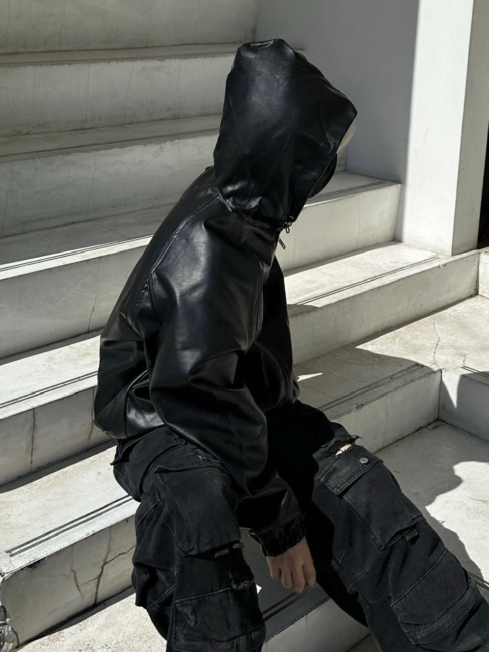 Chikashitsu +】fake leather hooded blouson (2color