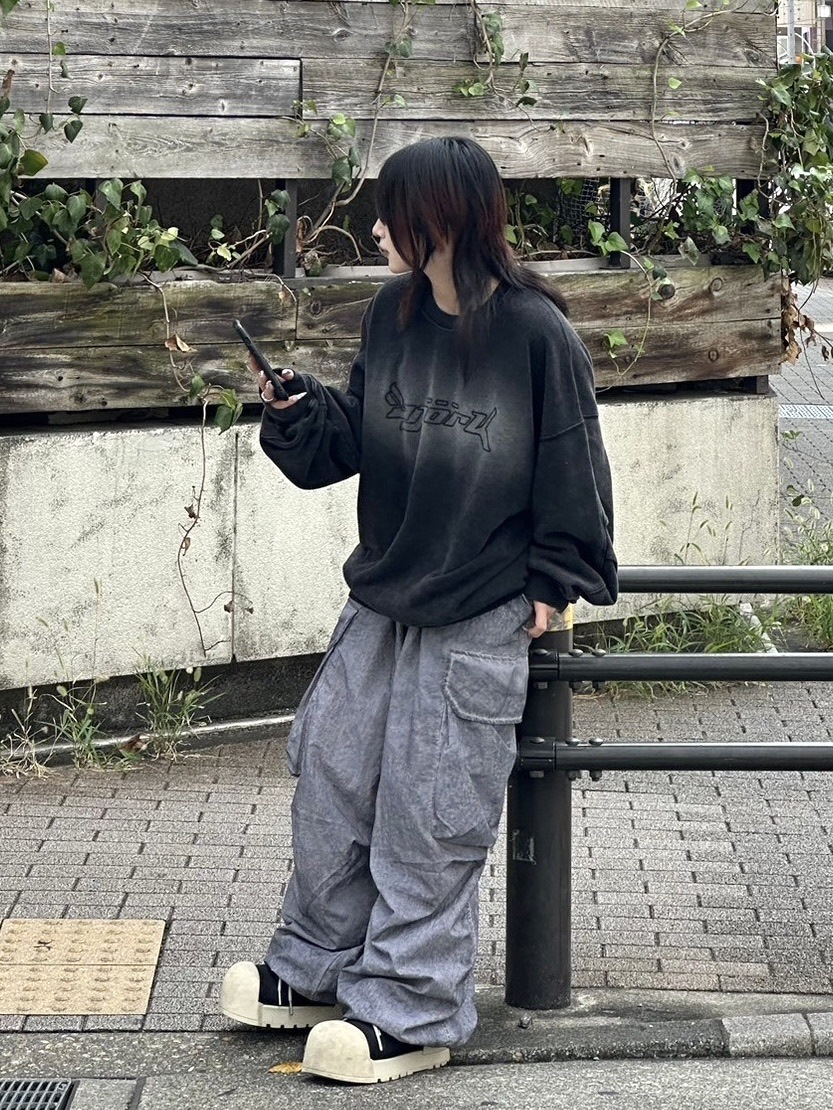 【XU DOG】washed design sweatshirt (2color)