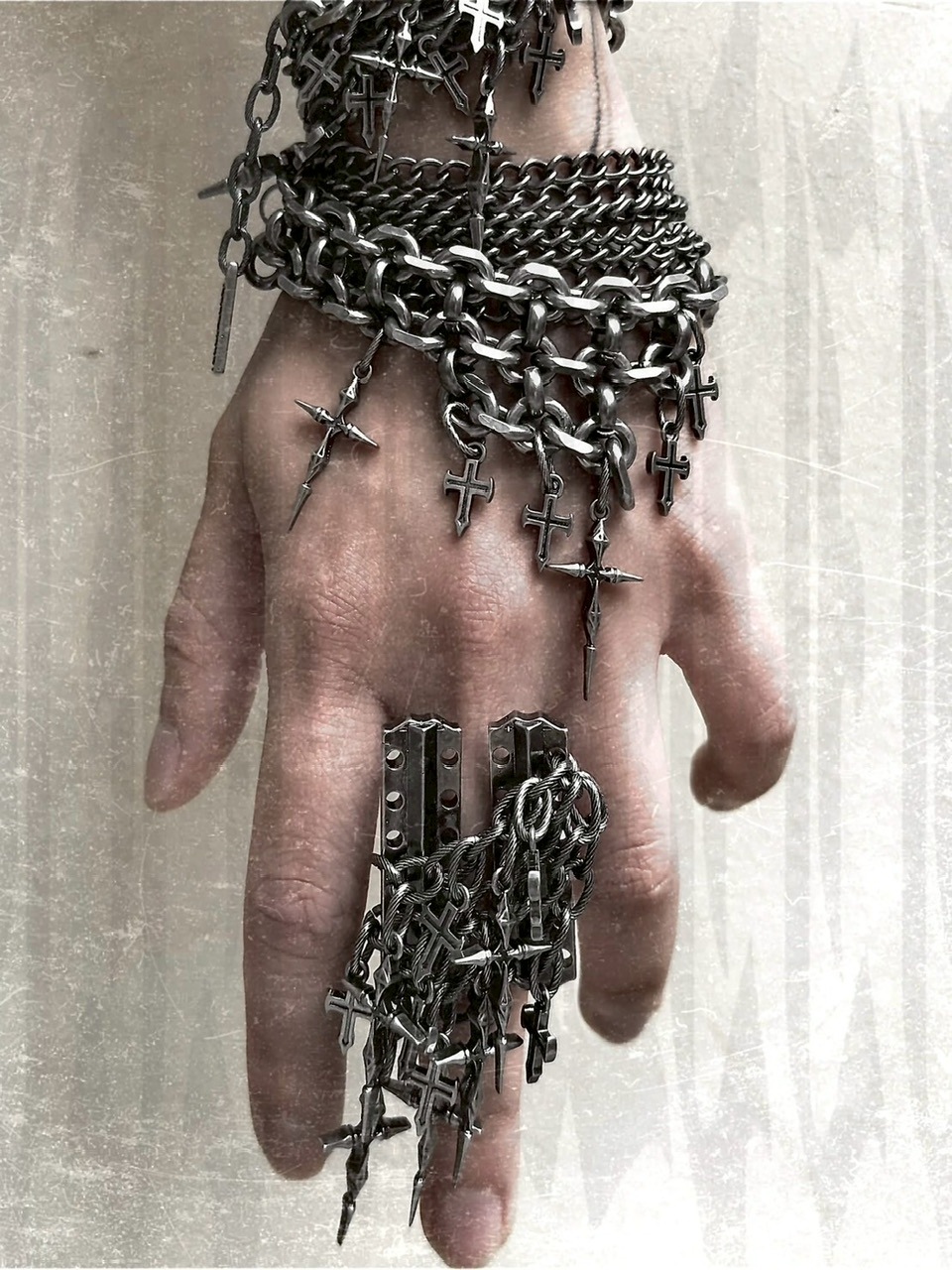 IIIMIII】Gothic Cross Charm Chain Bracelet / 【イアミ】ゴシック