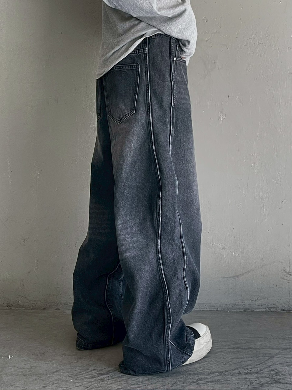 5/25発売大阪店WEB限定【Chikashitsu +】side wave design denim