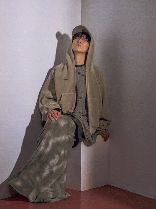 AJOBYAJO】Corduroy Short Zip-Up Hoodie / 【アジョバイアジョ