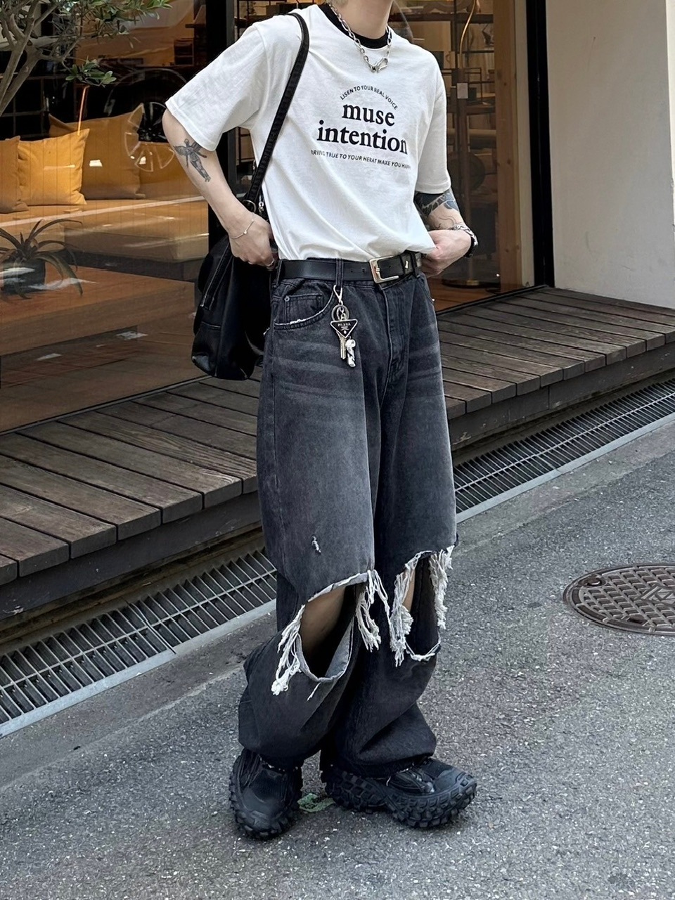 Chikashitsu +】lettering linger t-shirt (3color