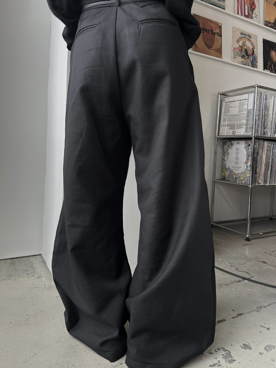 【NONCODE】Kahlua strap pintuck slacks DSC_6731__06398.1694019084.510