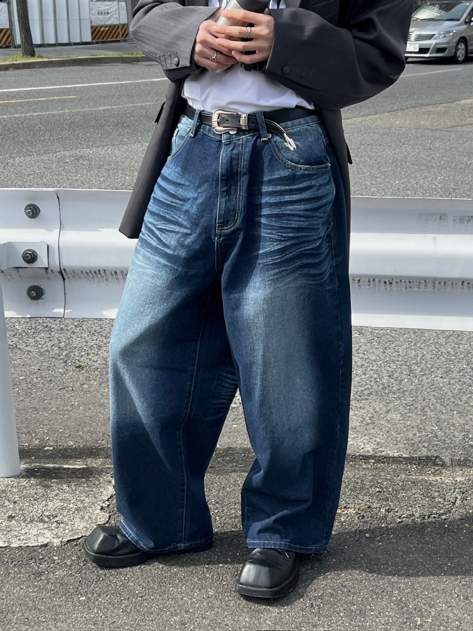 受注制【Chikashitsu +】design washing wide denim pants (2color)