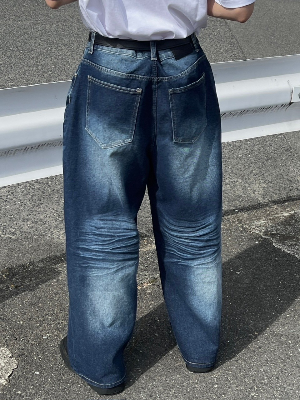 Chikashitsu +】design washing wide denim pants (2color