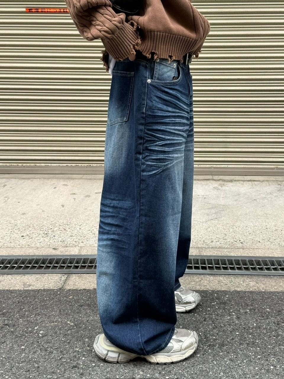 Chikashitsu +】design washing wide denim pants (2color