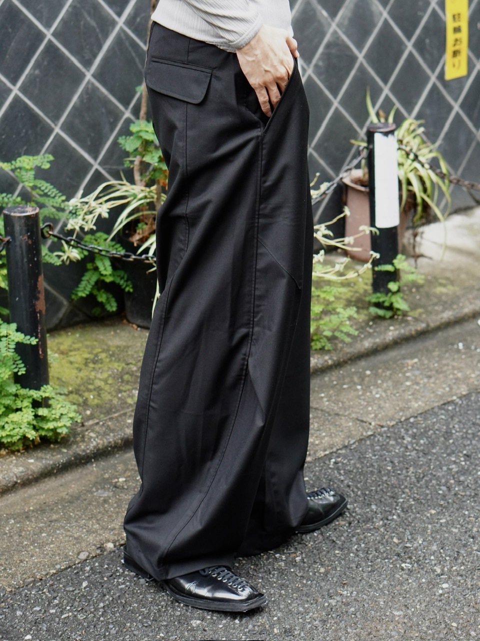 東京店WEB限定受注制【Chikashitsu +】one tuck balloon slacks / 【チカシツプラス】ワンタックバルーンスラックス (2color)