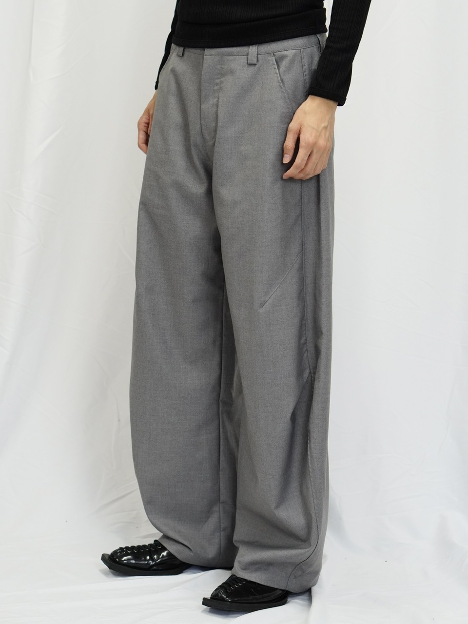 東京店WEB限定受注制【Chikashitsu +】one tuck balloon slacks / 【チカシツプラス】ワンタックバルーンスラックス (2color)