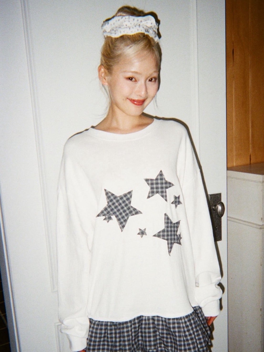 【Uglyshadow】STAR FRILL LONGSLEEVED T-SHIRT