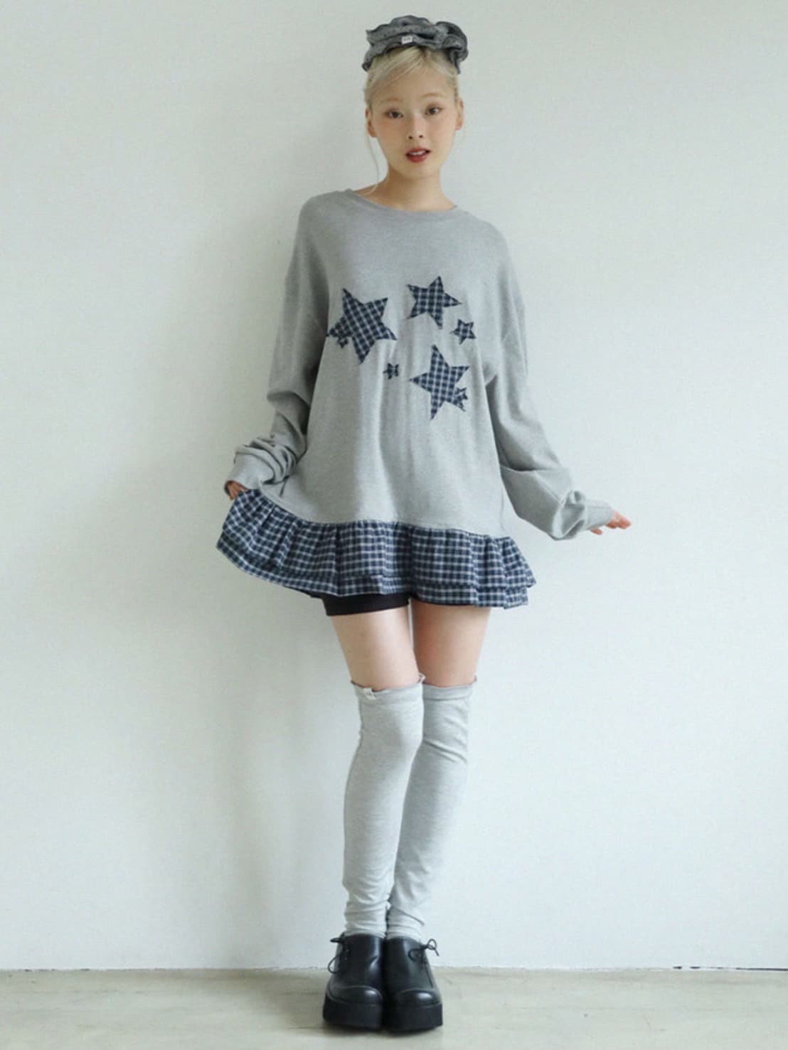 【Uglyshadow】STAR FRILL LONGSLEEVED T-SHIRT