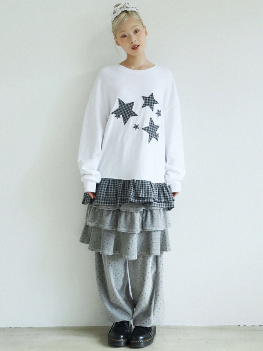 【Uglyshadow】STAR FRILL LONGSLEEVED T-SHIRT